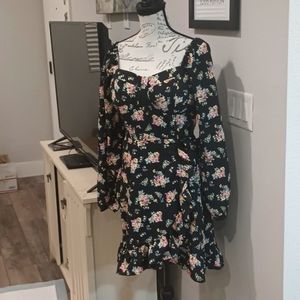 Lilly Rose dress, black, yellow and pink. XL look more like a L. Ties on side.